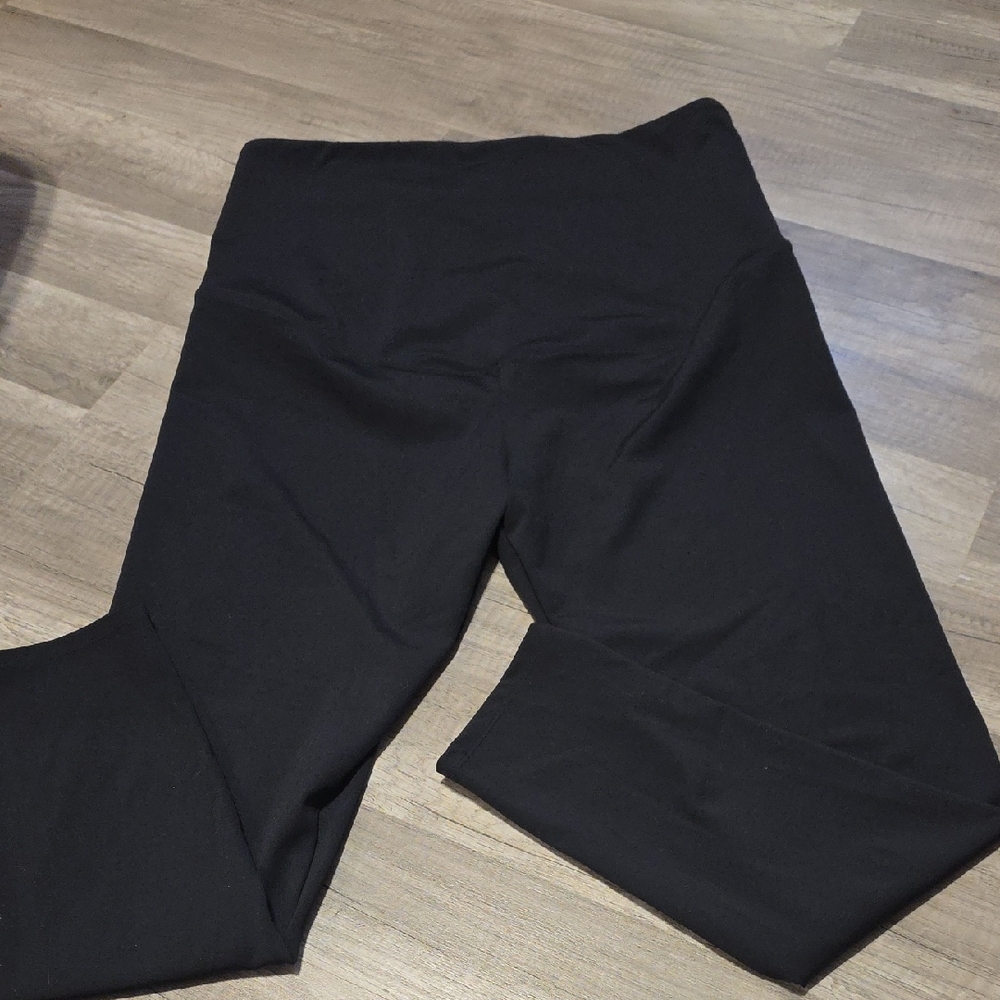 Amazon Essentials‎ Classic Black Leggings